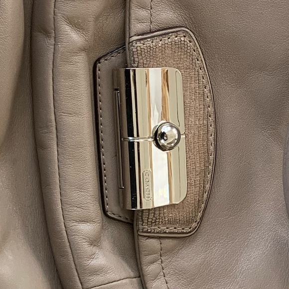 Coach Metallic champagne cross body - Picture 5 of 5